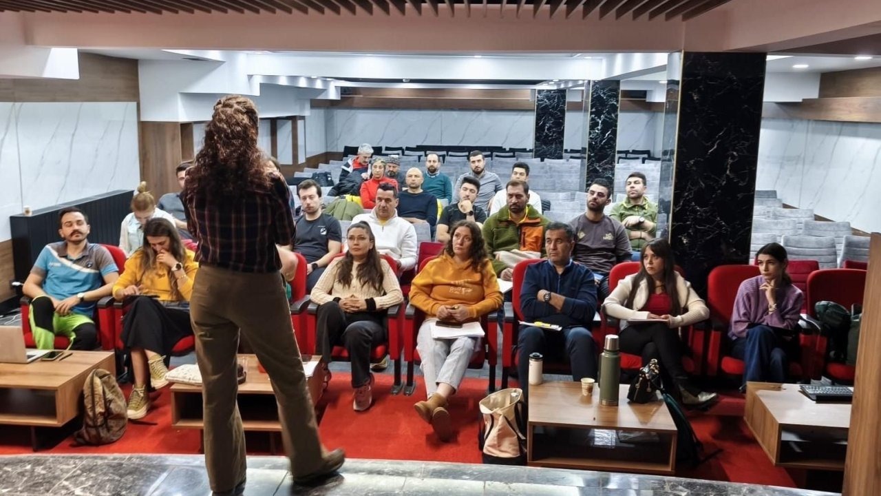 Kars Dağcılığında Tarihi Başarı: Doğu Anadolu’nun Tek Tırmanış Hakemleri Kars’tan