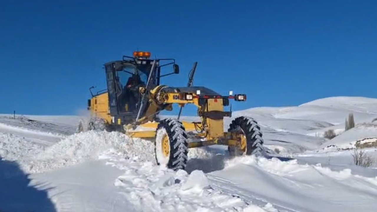 Kars’ta Kapalı Köy Yolu Kalmadı: 81 Yol Yeniden Ulaşıma Açıldı