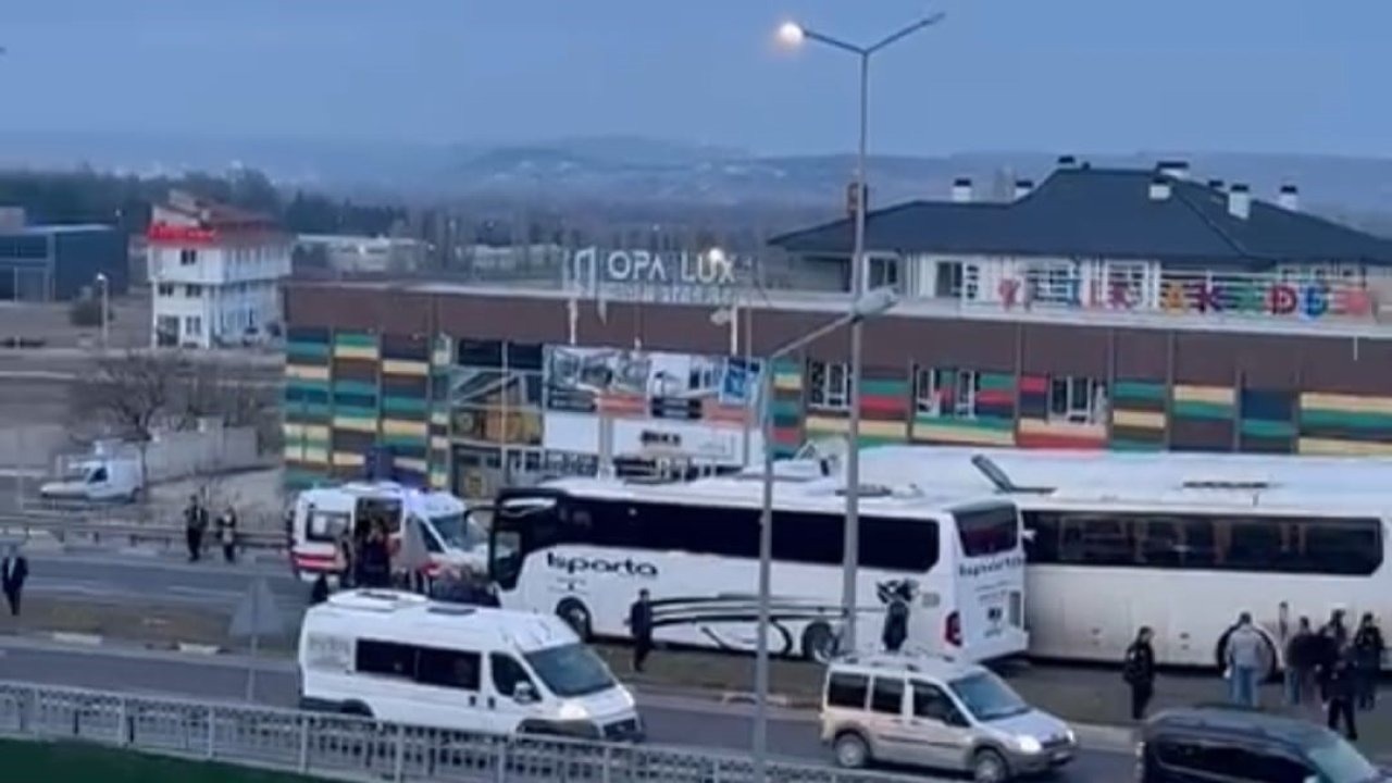 Kütahya’da zincirleme trafik kazası: 3 yaralı