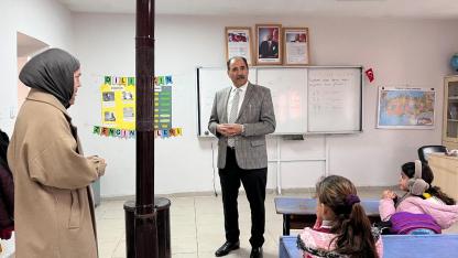 Müdür Aziz Gün’den Köy Okullarına Anlamlı Ziyaret: 'Okullar Hayallerin Yeşerdiği Yuvalardır'