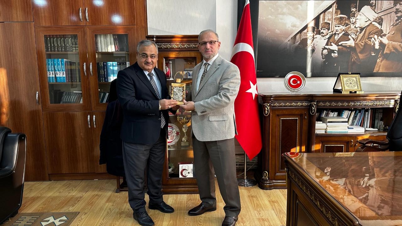 Mushafları İnceleme Kurulu Üyesi İbrahim Noğman’dan Iğdır İl Müftüsü Demirel’e Ziyaret