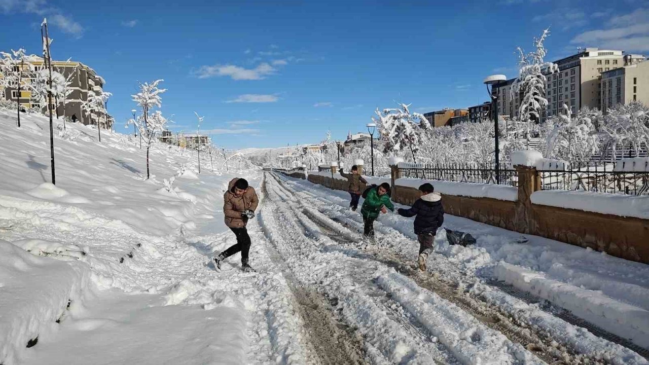 Muş’ta Kar Tatili: Eğitim ve Öğretime 1 Gün Ara Verildi