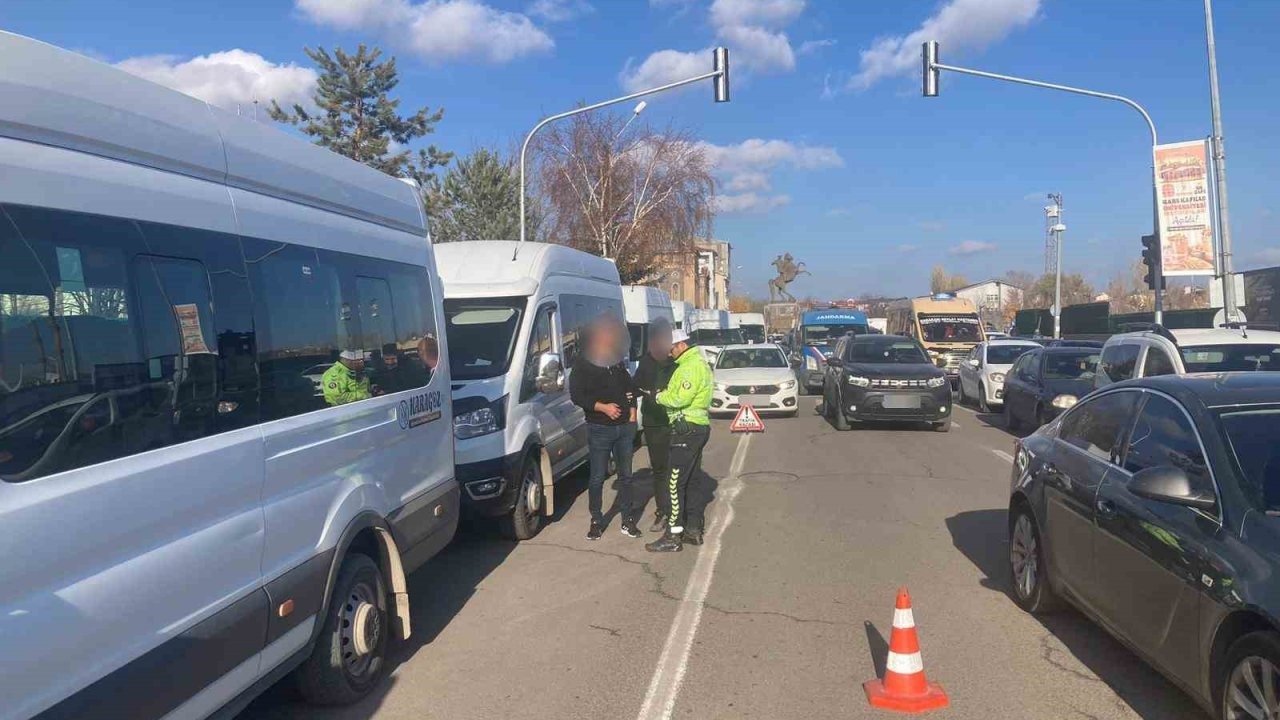 Okul Servislerine Yönelik Denetimler Artırıldı: Güvenli Taşımacılık İçin Sıkı Kontrol