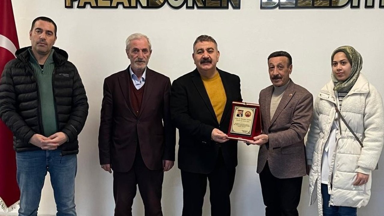 Palandöken Belediye Başkanı Muhammet Sunar’a Emeklilerden Teşekkür Plaketi
