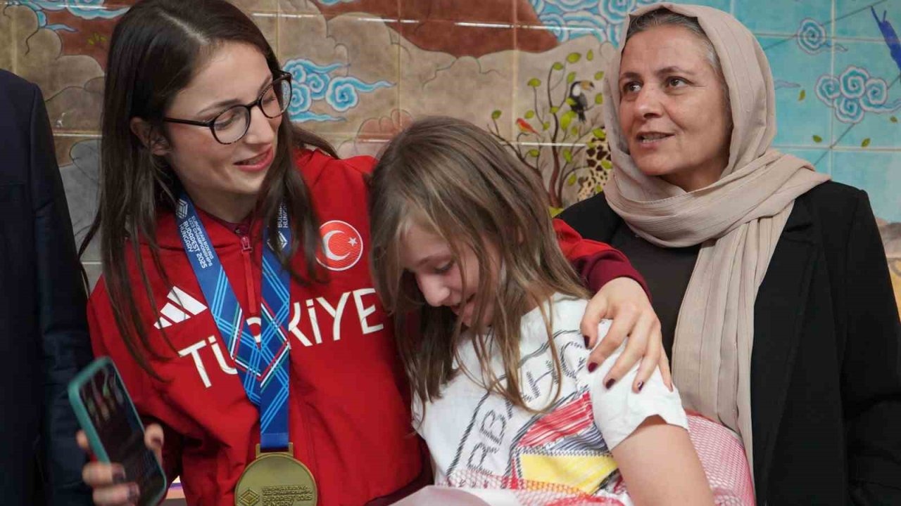 Şampiyon boksör Nurselen Yalgatekin için Şırnak’ta coşkulu karşılama