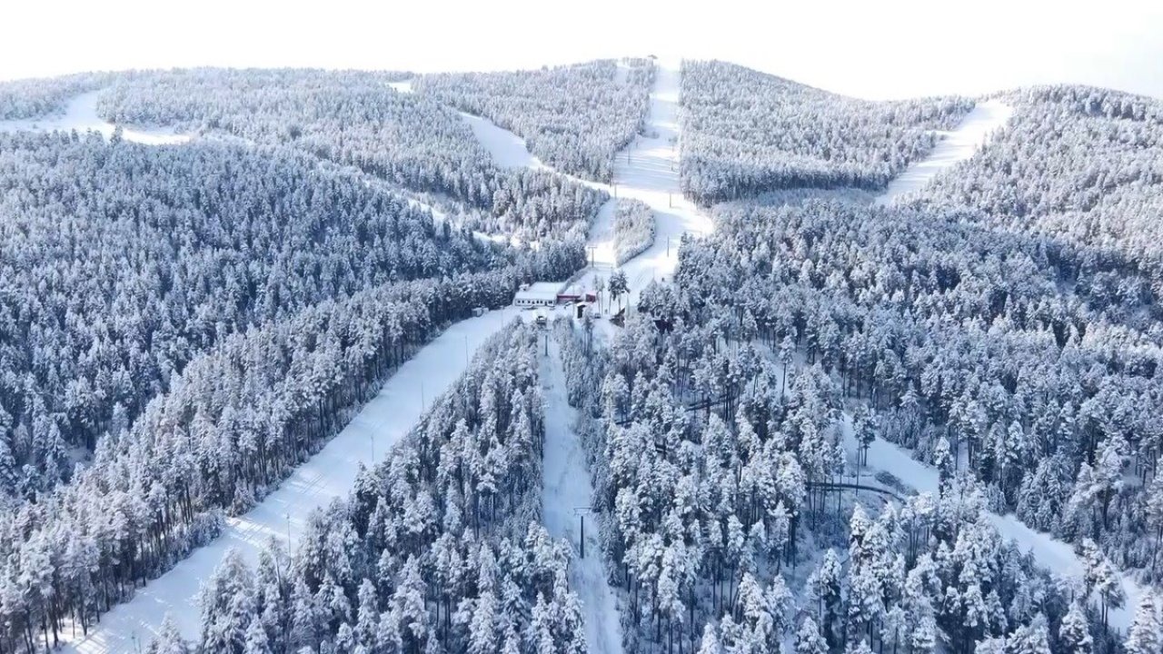 Sarıkamış Kış Masalına Dönüştü: Kar Kalınlığı 50 cm&#039;yi Geçti