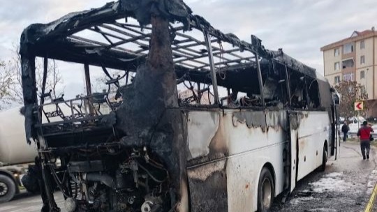 Silivri’de işçi servisi alevlere teslim oldu