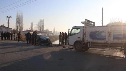 Son Dakika!!! Iğdır’da Trafik Kazası: İki Araç Kafa Kafaya Çarpıştı
