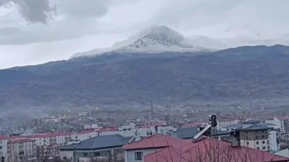 Tekelti Dağı Beyaza Büründü