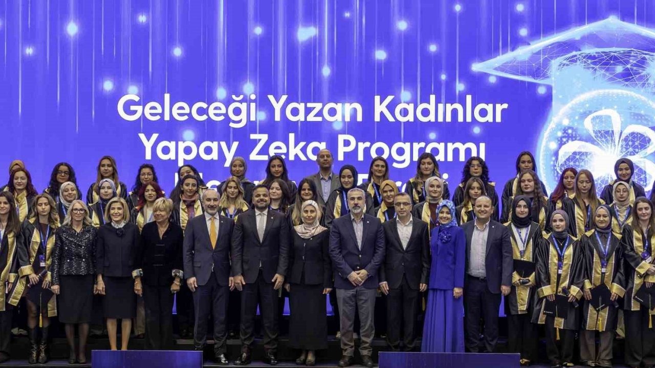 Turkcell’den Yapay Zekâ Hamlesi: Geleceği Yazan Kadınlar Mezun Oldu
