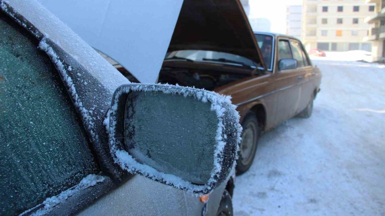 Uzmanlar Uyardı: Aküsü Biten Aracı Vurdurmak Motora Ciddi Hasar Verir