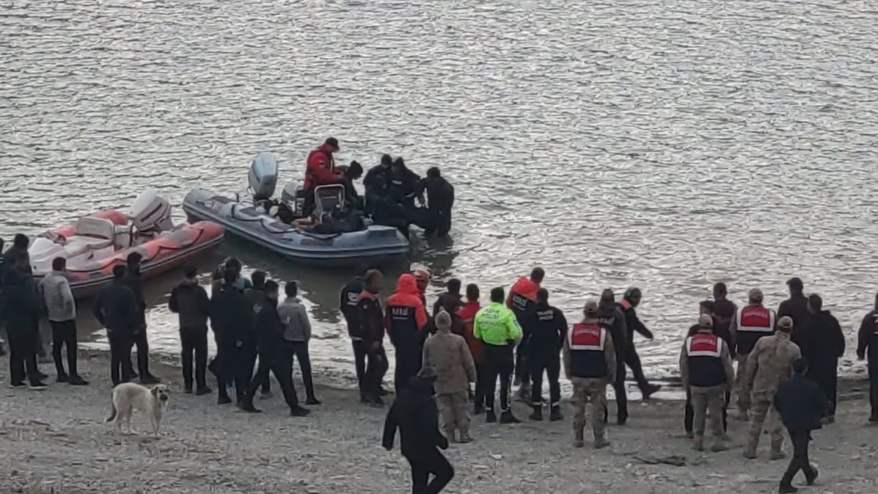 Van’da Barajda Kaybolan Furkan Özdemir’in Cansız Bedeni Bulundu