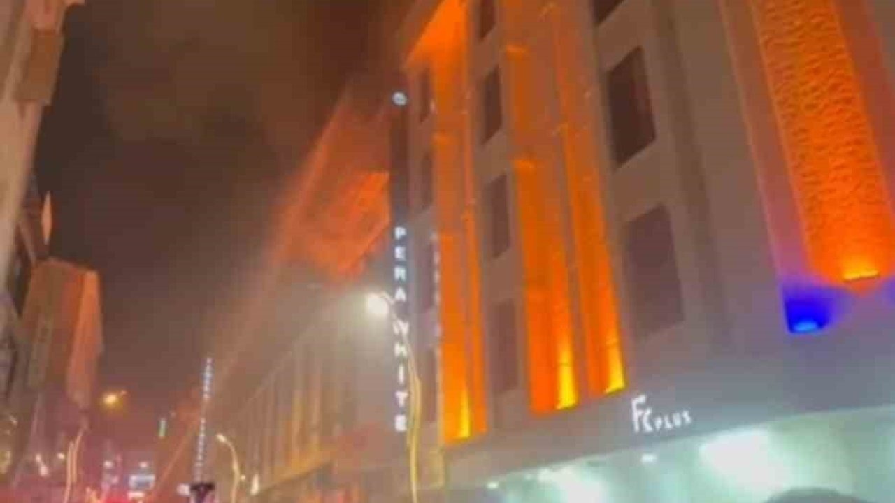 Van’da Otel Restoranında Yangın: Ocakbaşı Bölümünde Çıkan Alevler Korkuttu