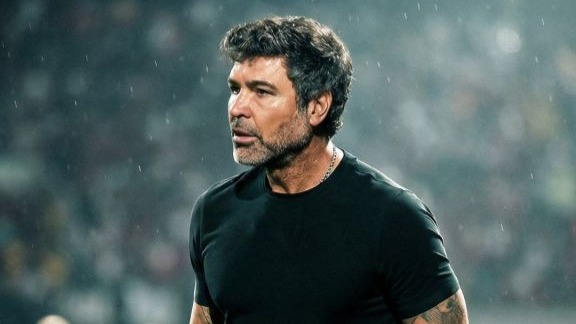 Vanspor FK, Teknik Direktör Hakan Kutlu ile Yollarını Ayırdı