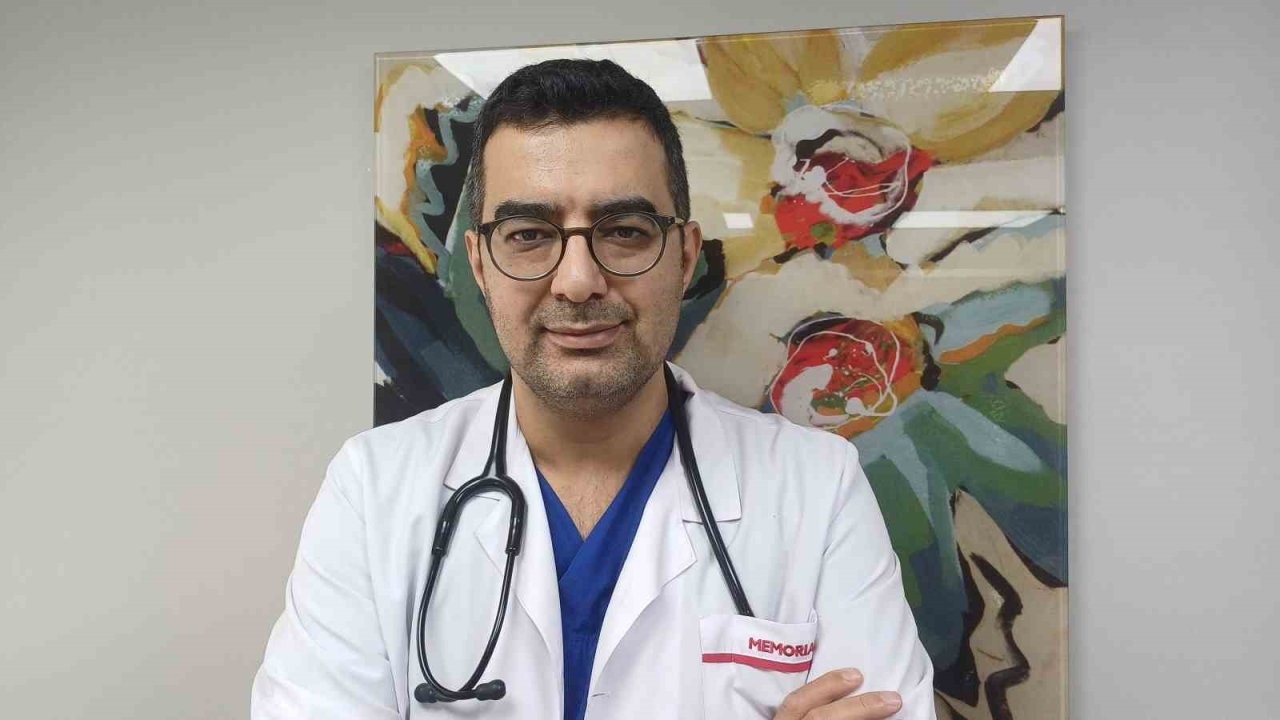 Yılbaşı Sofrasında Sağlık Rehberi: Ağır Yemeklere Dikkat