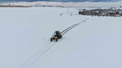 Van’da Kar Esareti: 283 Yerleşim Yerine Ulaşım Sağlanamıyor