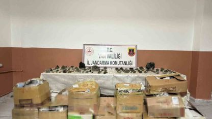 Van'da Değerli Taş Operasyonu! 2 Milyon TL Değerinde Kuvars Taşı Ele Geçirildi