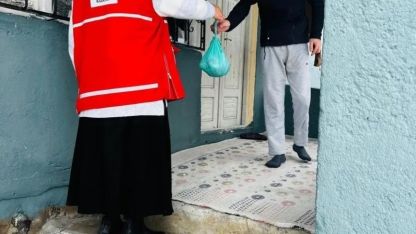 Kızılay’dan Patnos’ta Gönülleri Isıtan Yardım: İhtiyaç Sahiplerine Kurban Eti Desteği