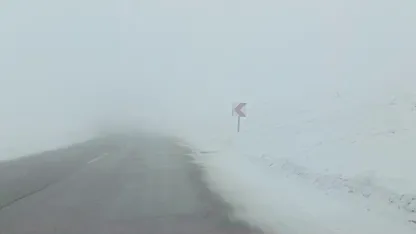 Palandöken Geçidi’nde Sis Pususu: Görüş Mesafesi 10 Metreye Düştü