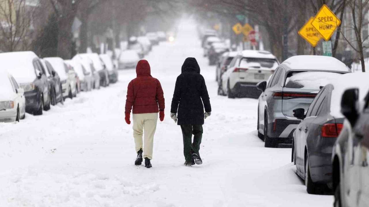 ABD’de Kar Kabusu: Can Kaybı 18’e Yükseldi
