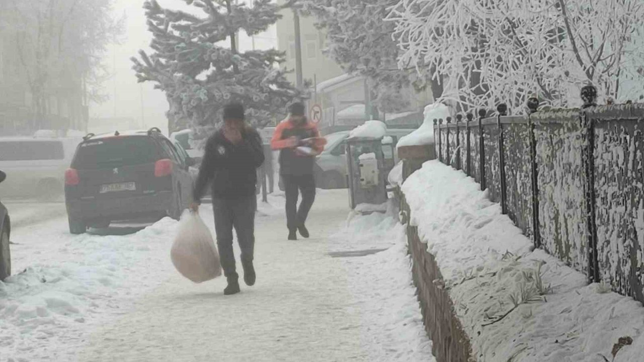 Ardahan Buz Kesti: Termometreler Eksi 25 Dereceyi Gördü