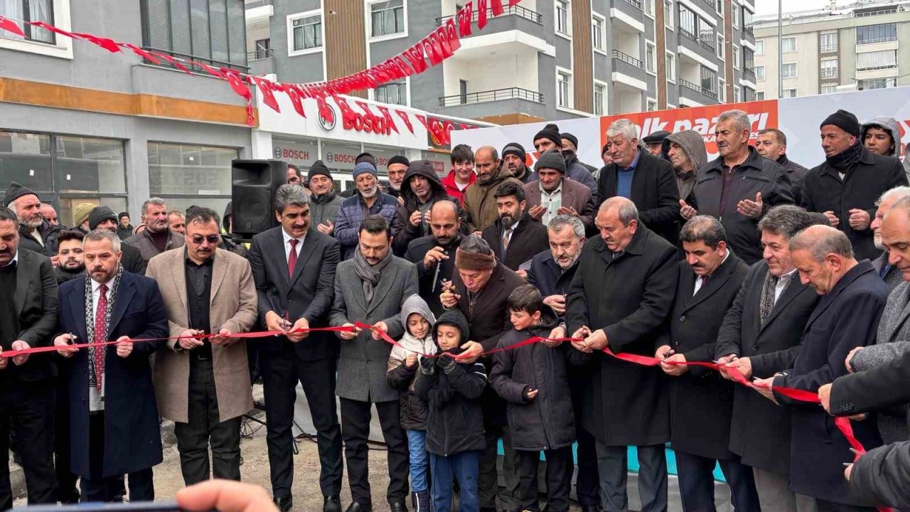Aşkale’de Sosyal Belediyecilik Atılımı: Halk Pazarı’nın 12. Şubesi Açıldı