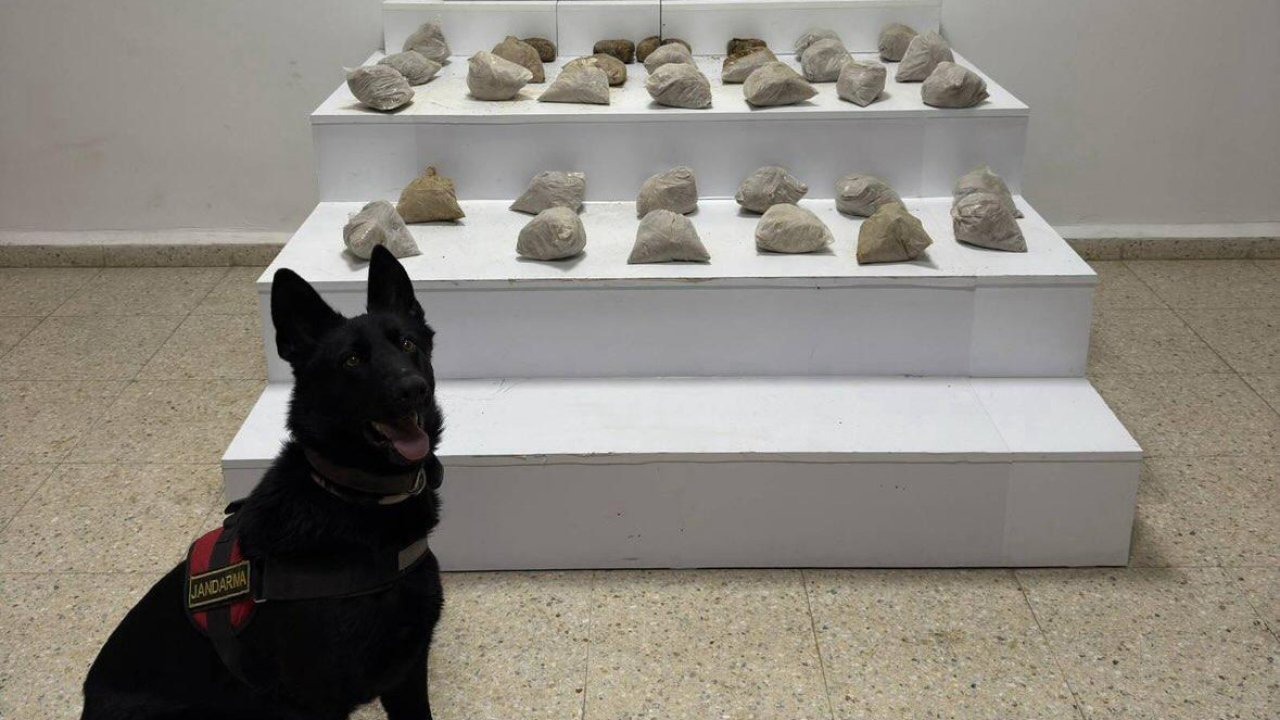 Başkale'de Dev Operasyon: 24 Kilogram Eroin Ele Geçirildi