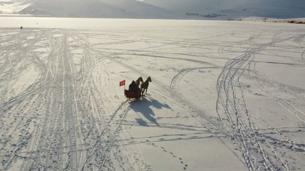 Çıldır Gölü Buz Tuttu: Atlı Kızak Sezonu Geç de Olsa Açıldı