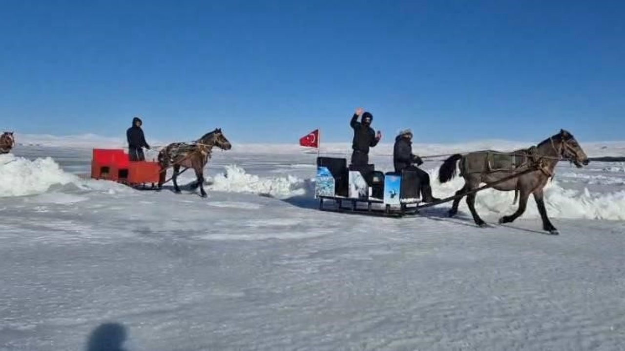 Çıldır Gölü Tamamen Dondu: Atlı Kızaklar Buz Üstüne Çıktı