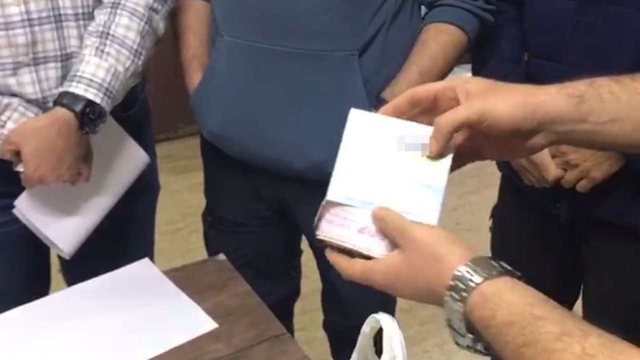 Damal'da Örnek Davranış: İlaç Kutusundan Çıkan Para Sahibine Teslim Edildi