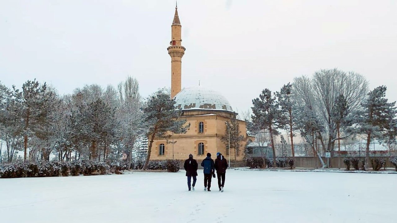 Doğu Anadolu’da Kar Yağışı ve Çığ Uyarısı: Meteoroloji’den Kritik Açıklama