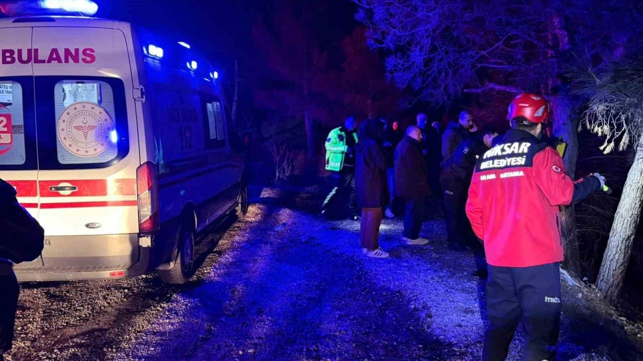 Elektrikli bisikletle uçuruma yuvarlanan genç hayatını kaybetti