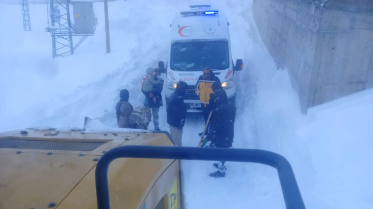 Eleşkirt'te Sağlık Seferberliği: Kar Geçit Vermedi, Ekipler Durmadı
