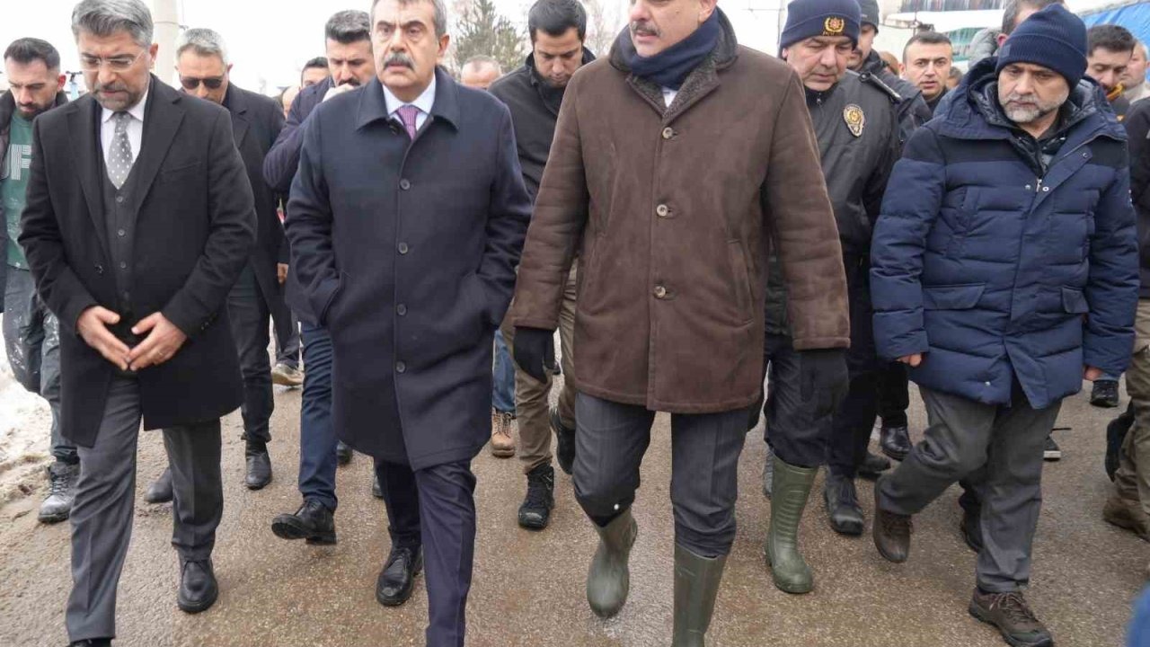 Erzurum'daki Fabrika Yangınında Acı Haber: Ölü Sayısı 2'ye Yükseldi