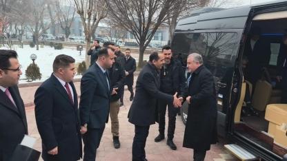 Gençlik ve Spor Bakanı Dr. Osman Aşkın Bak, Iğdır Valiliğini ziyaret etti