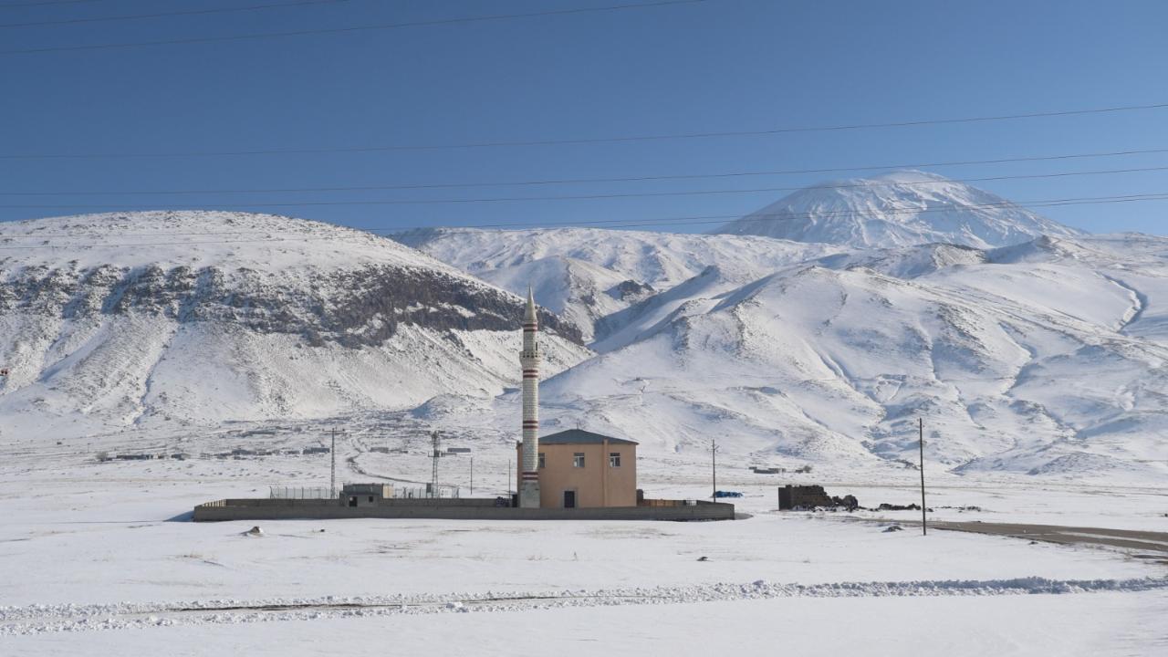 Iğdır İçin Sarı Alarm! Meteoroloji 63 İl Arasında Iğdır’ı da Saydı: Fırtına ve Çığ Tehlikesi Kapıda!