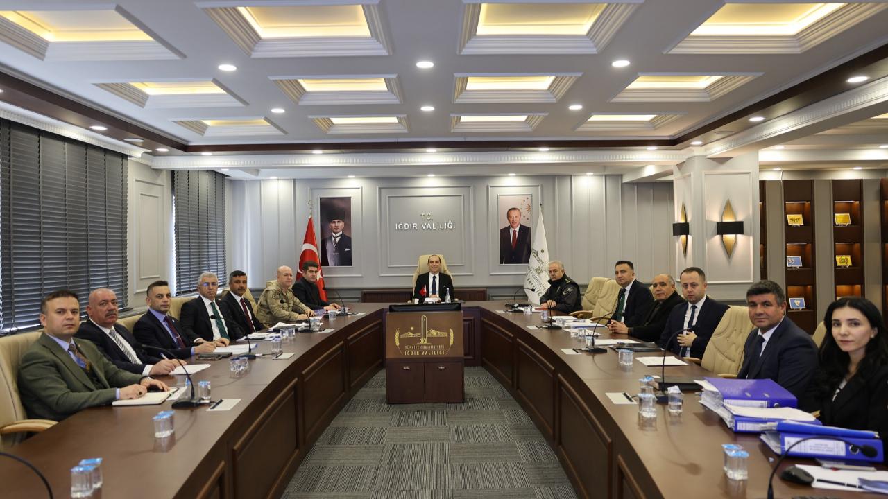 Iğdır Sınır Ticareti Toplantısı Vali M. Fırat Taşolar Başkanlığında Yapıldı