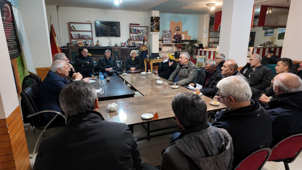 Iğdır Türk Ocakları'nda Eğitim Söyleşisi: Prof. Dr. Kazım Yıldırım'dan Önemli Açıklamalar