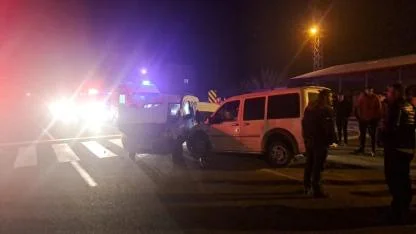 Iğdır-Tuzluca Trafik Kazası! İki Araç Kafa Kafaya Çarpıştı: 1 Yaralı