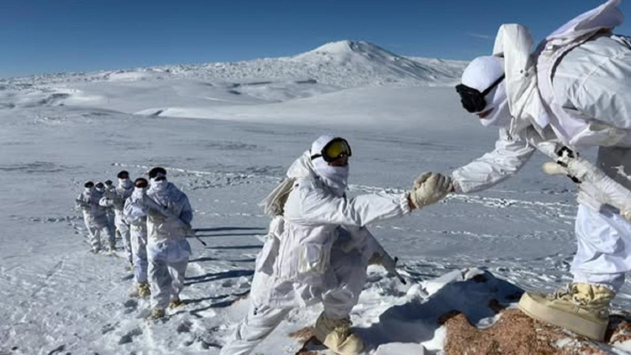 Iğdır’da "Hudut Kartalları"ndan Çelikten Pençe: Üç Ülkenin Kesişme Noktasında Kusursuz Nöbet