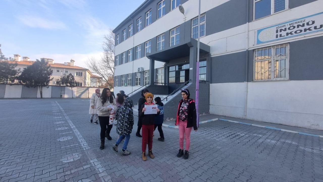 Iğdır’da Karne Heyecanı: 47 Bin Öğrenci Yarıyıl Tatiline Merhaba Dedi!