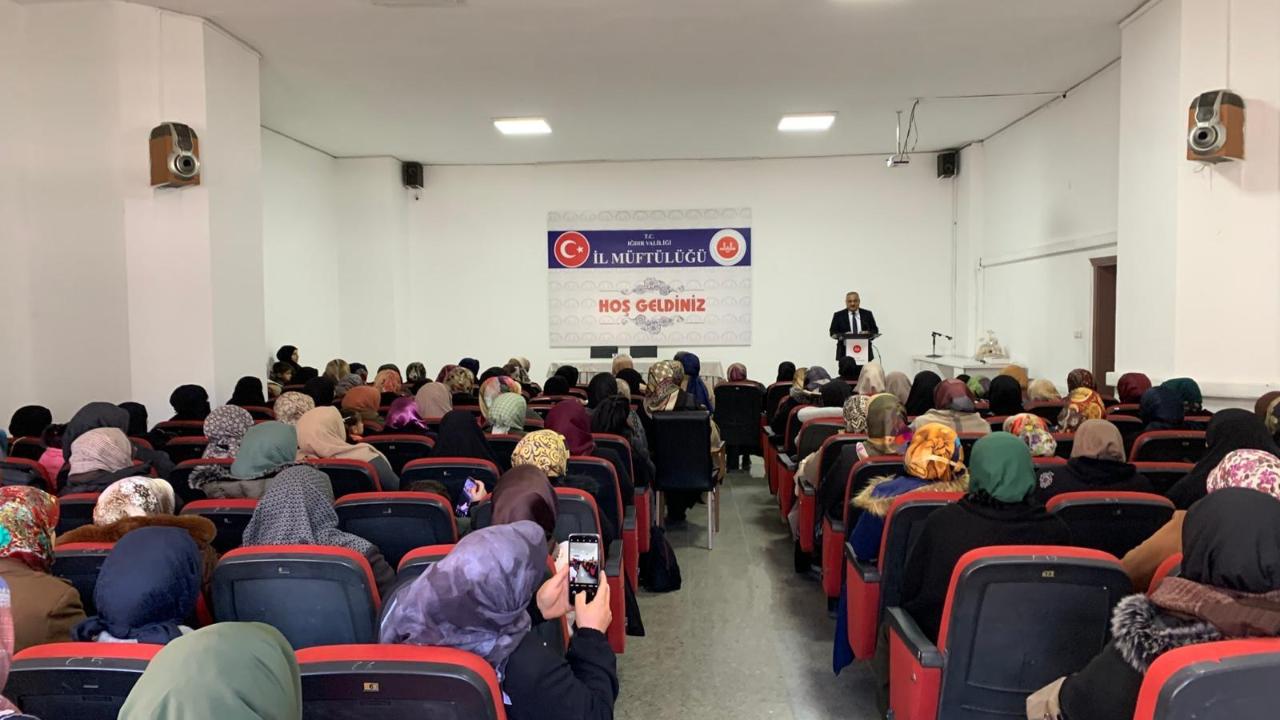 Iğdır'da Miraç Kandili Coşkusu: "Merhamet ve Affı Rehber Edinmeliyiz"