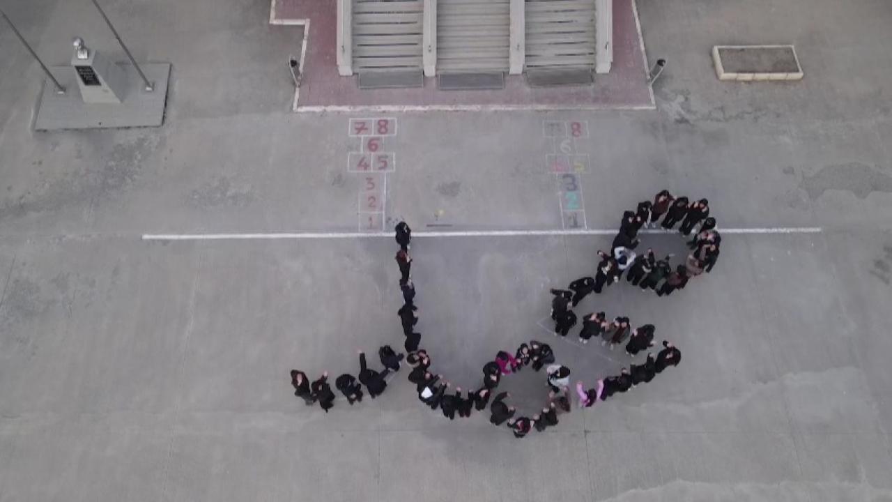 Iğdır’da Öğrencilerden Anlamlı Arapça “Muhammed” Koreografisi