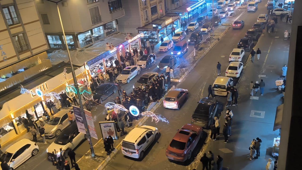 Iğdır’da Süper Kupa Coşkusu: Vali Yolu Sarı-Laciverte Boyandı!