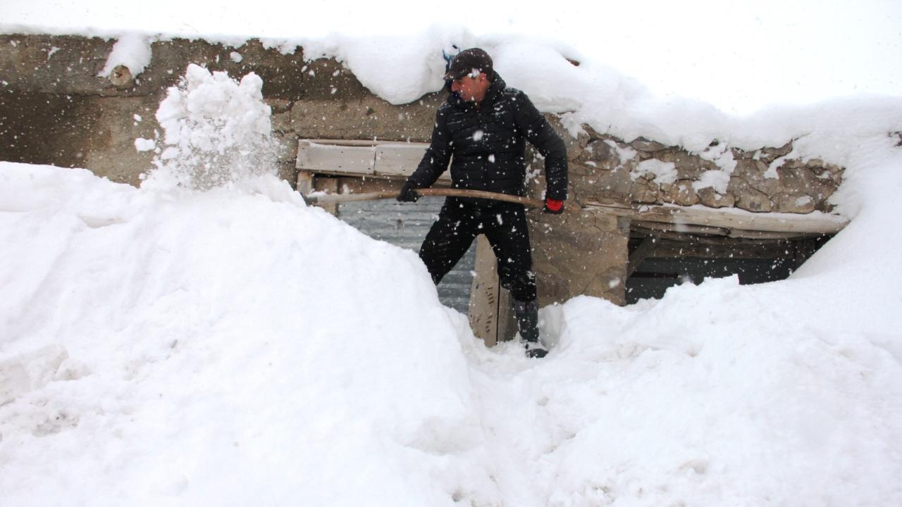 Iğdır’ın Dağ Köylerinde Karla Mücadele Sürüyor