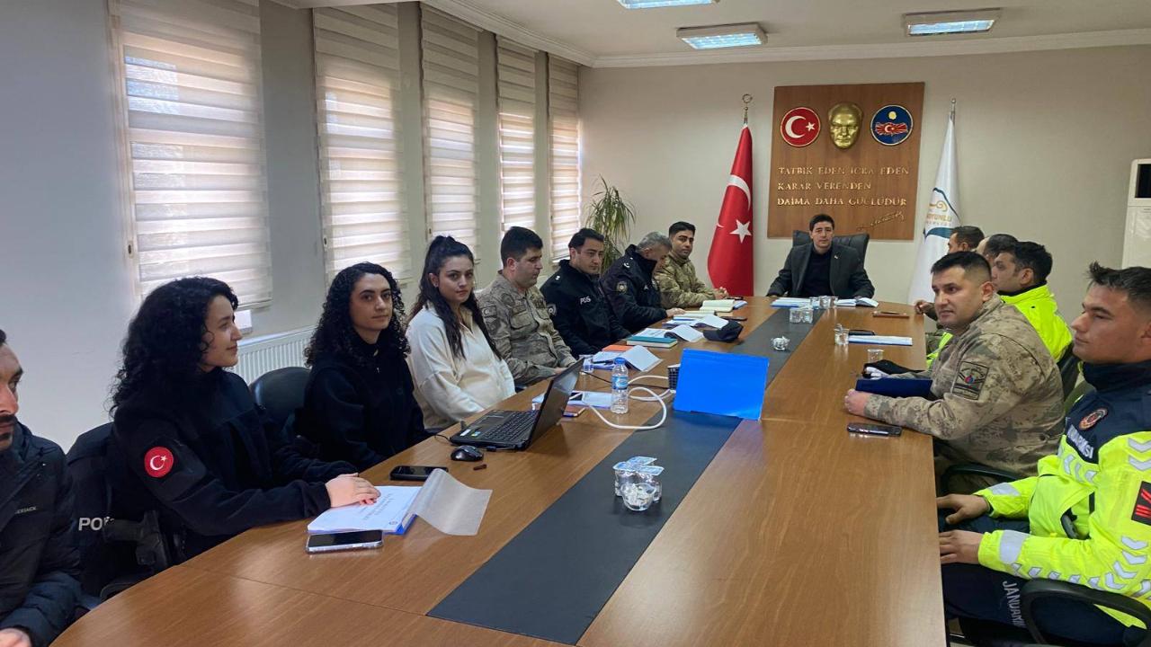 Karakoyunlu’da Güvenlik Zirvesi: 2025 Yılı Masaya Yatırıldı, Yeni Hedefler Belirlendi