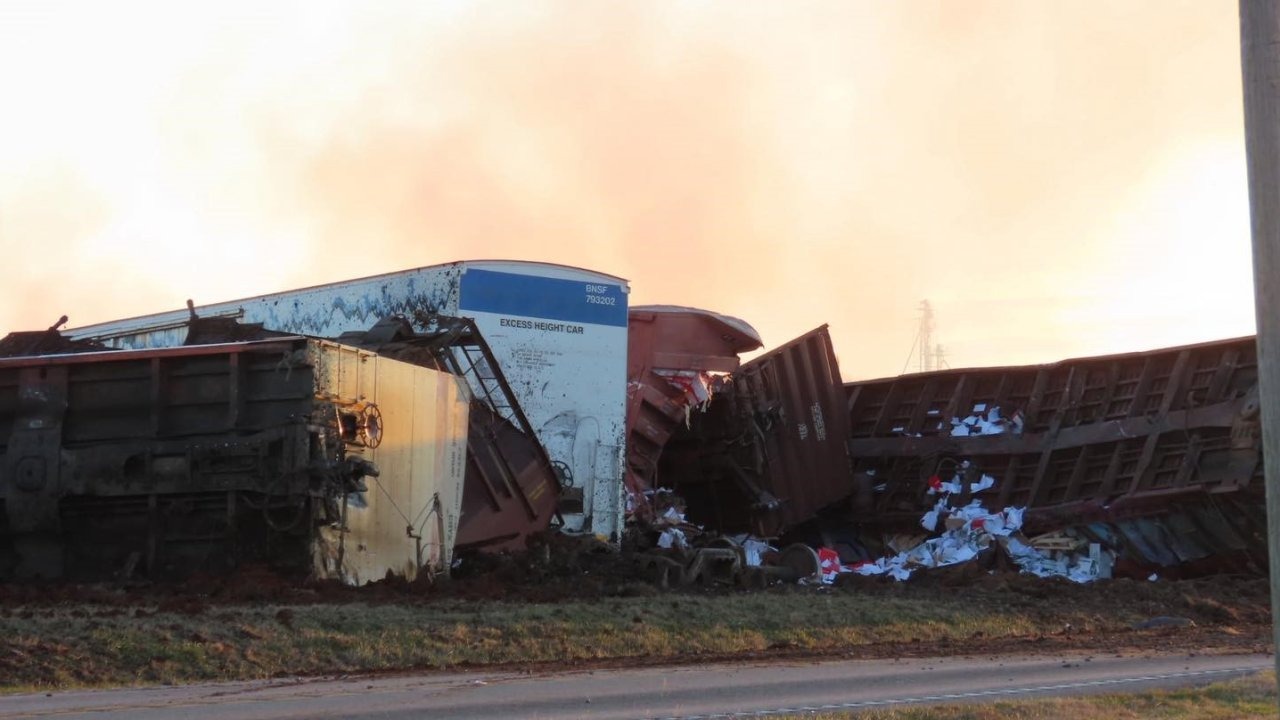 Kentucky’de Tren Kazası: Zehirli Gaz Sızıntısı Paniği