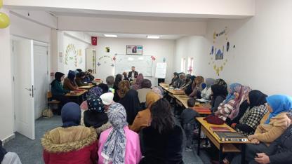 Krizleri Yöneten Aileler Kazanıyor! Iğdırlı Kadınlar İçin Kritik Eğitim: İşte Sağlıklı Aile İnşa Etmenin Yolları