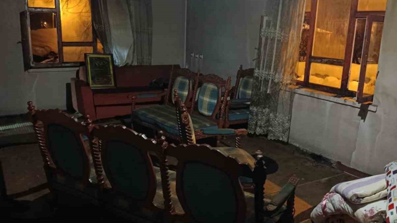 Muradiye’de Korkutan Ev Yangını: Maddi Hasar Büyük