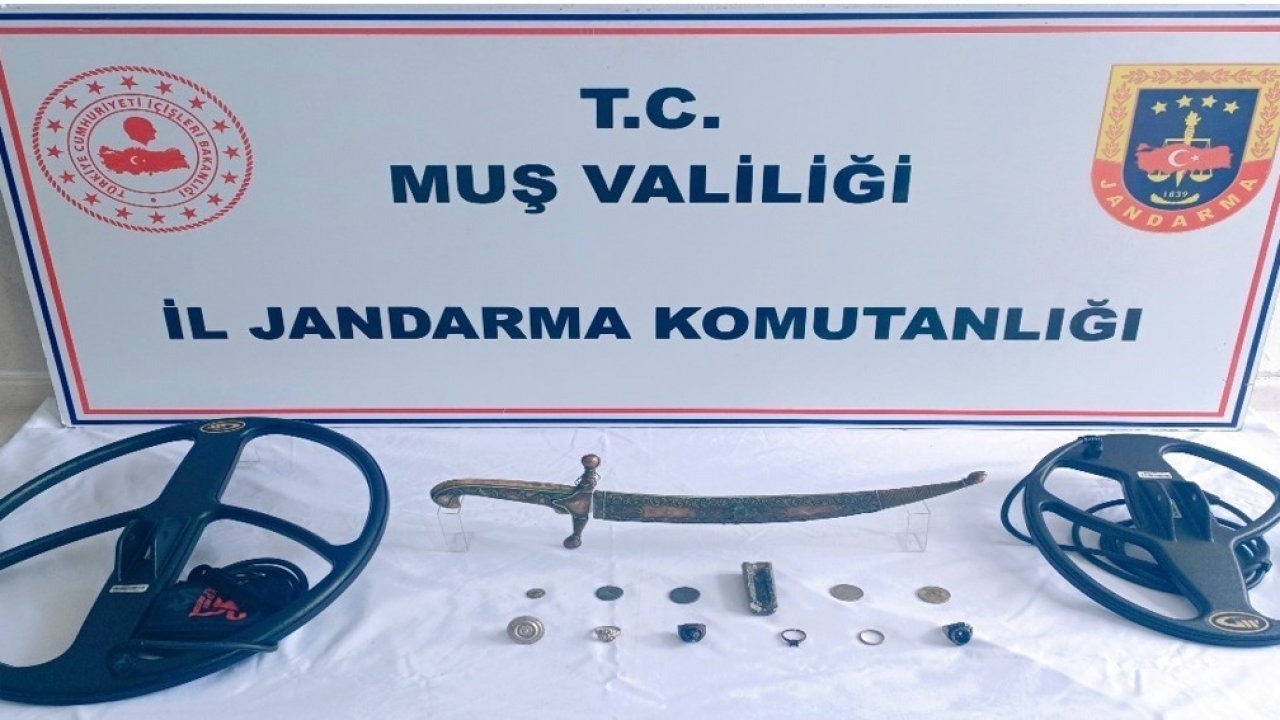 Muş’ta Osmanlı dönemine ait tarihi eser operasyonu: Jandarma geçit vermedi